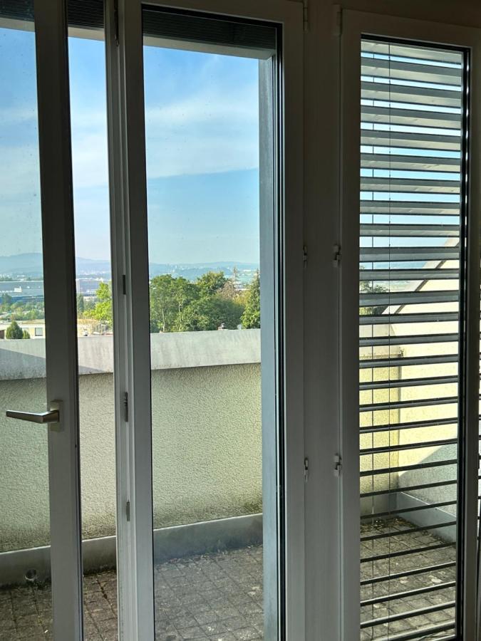 Dachwohnung In Flughafennaehe Kloten Luaran gambar